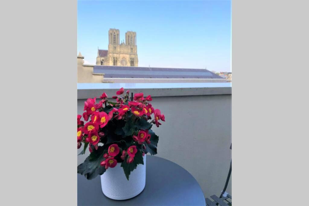 Hypercentre Grand Balcon Vue Cathedrale Leilighet Reims Eksteriør bilde